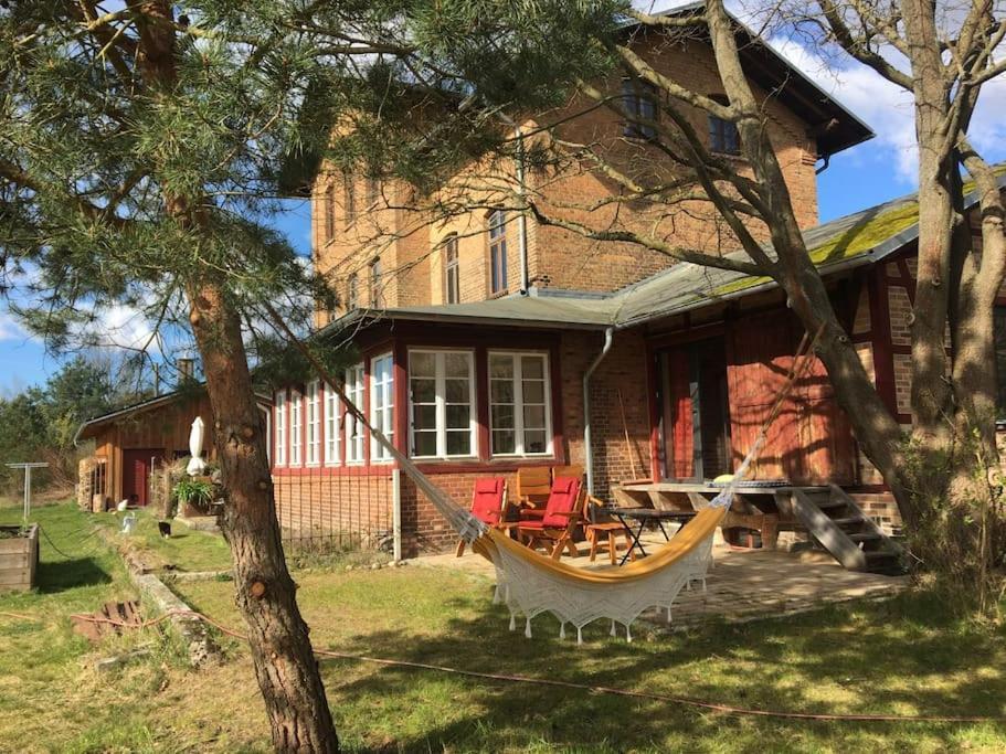 Romantisches Studio Am Waldesrand Mit Gartensauna Schwarz Exterior foto